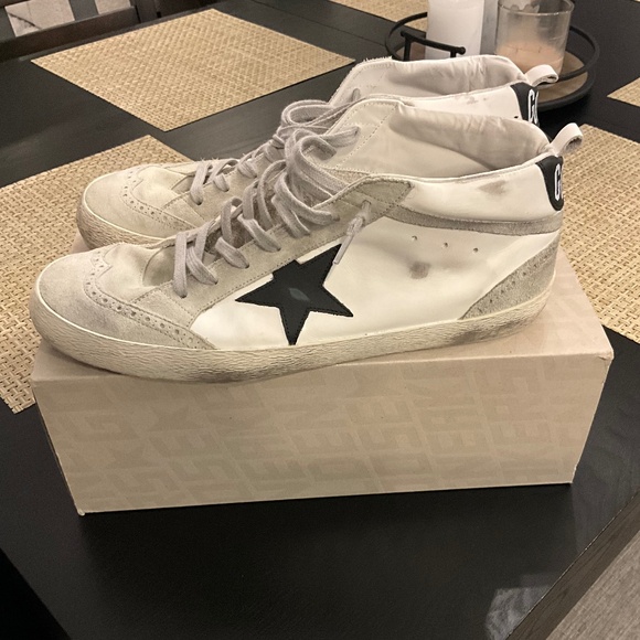 Golden Goose - Picture 1 of 7
